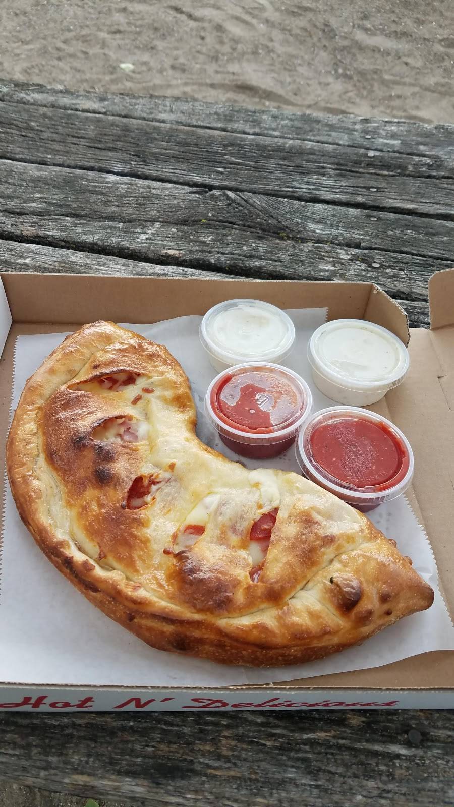 Stevos Pizza | restaurant | 1019 State St, Erie, PA 16501, USA | 8144542418 OR +1 814-454-2418