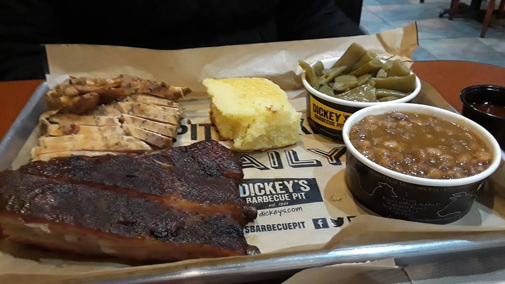 Dickeys Barbecue Pit | restaurant | 7769 Day Dr, Parma, OH 44129, USA | 4408823808 OR +1 440-882-3808