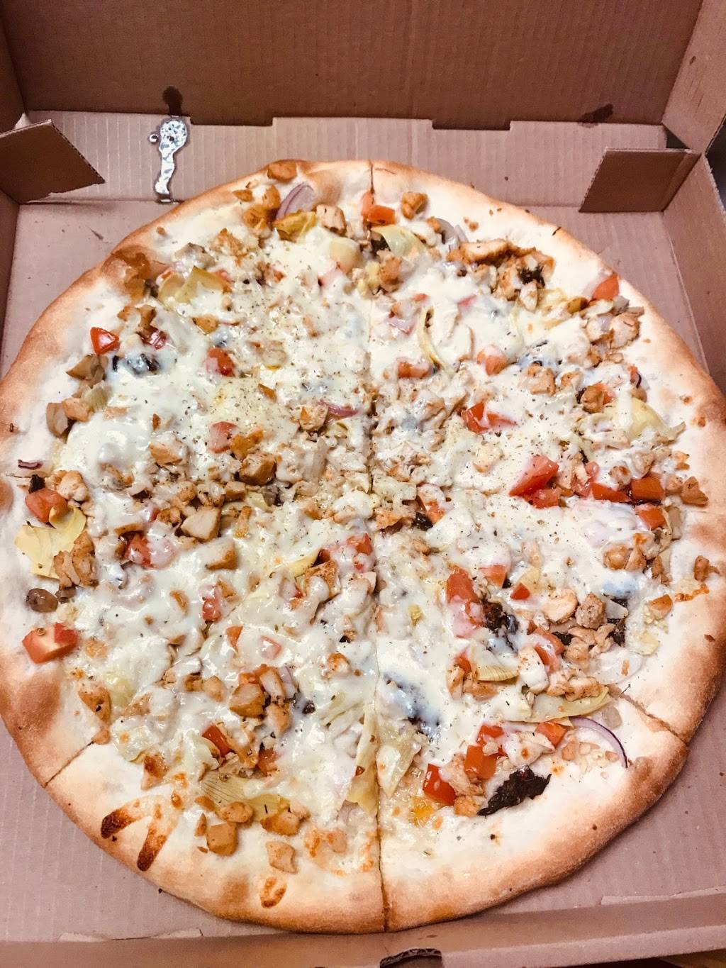 Pinos Pizza & Restaurant | restaurant | 306 County Dr, Wakefield, VA 23888, USA | 7578993117 OR +1 757-899-3117