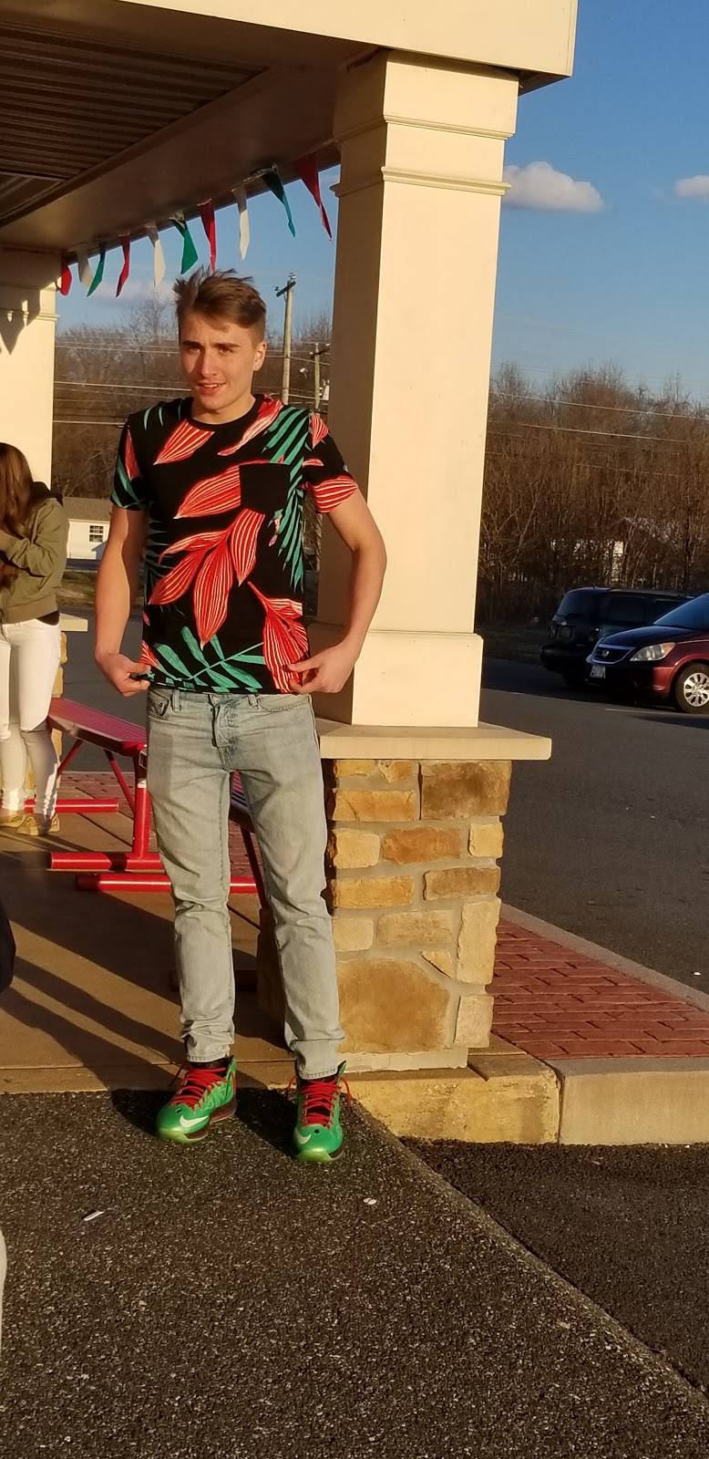 Ritas Italian Ice & Frozen Custard | restaurant | 5246 Summit Bridge Rd, Middletown, DE 19709, USA | 3024641277 OR +1 302-464-1277