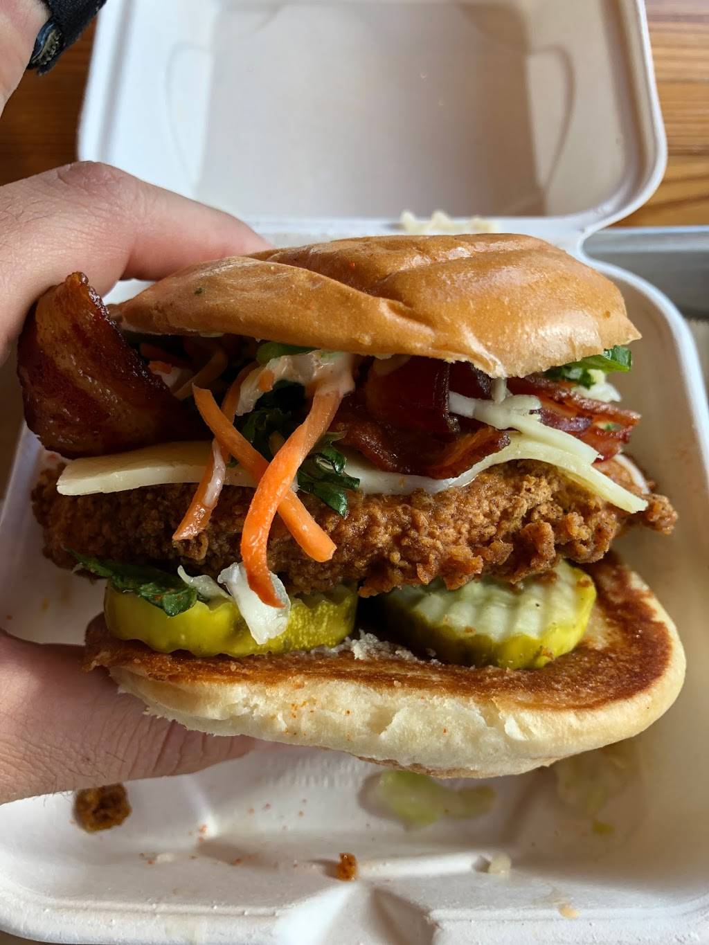 Flyrite Chicken | restaurant | 6539 Burnet Rd, Austin, TX 78757, USA | 5122436258 OR +1 512-243-6258