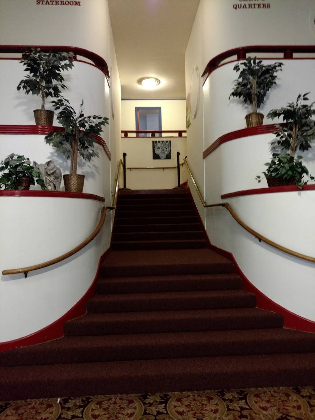 Admiral Theater | meal takeaway | 2343 California Ave SW, Seattle, WA 98116, USA | 2069380360 OR +1 206-938-0360