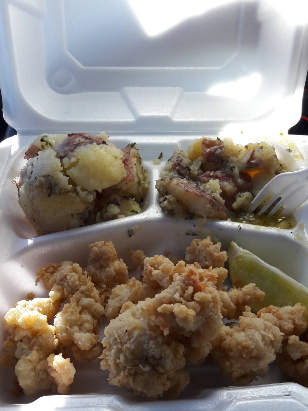 Captain Crabs Take Away | restaurant | 4775 NW 183rd St, Miami Gardens, FL 33055, USA | 3056204333 OR +1 305-620-4333