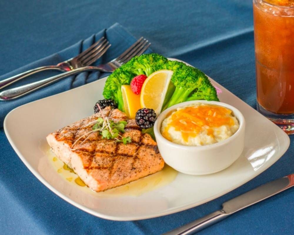 Amberjax Fish Market Grille | restaurant | 3011 Gulden Ln #107, Dallas, TX 75212, USA | 4695139088 OR +1 469-513-9088