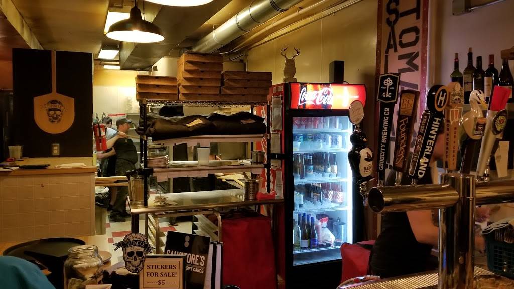 Salvatores Tomato Pies | restaurant | 912 E Johnson St, Madison, WI 53703, USA | 6082386040 OR +1 608-238-6040