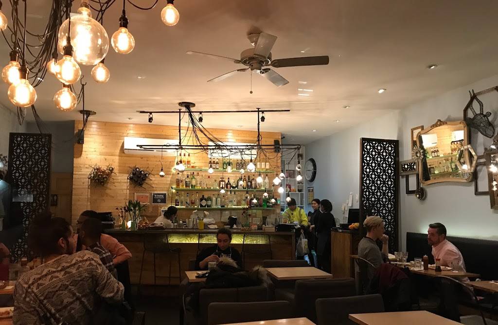 Pad Thai Noodle Lounge | restaurant | 114 8th Ave, New York, NY 10011, USA | 2126916226 OR +1 212-691-6226