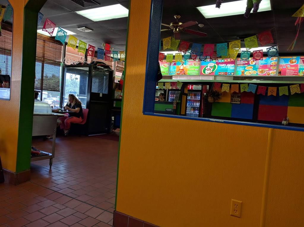 California Taco Shop | restaurant | 2168 Elmwood Ave, Warwick, RI 02888, USA | 4013830075 OR +1 401-383-0075