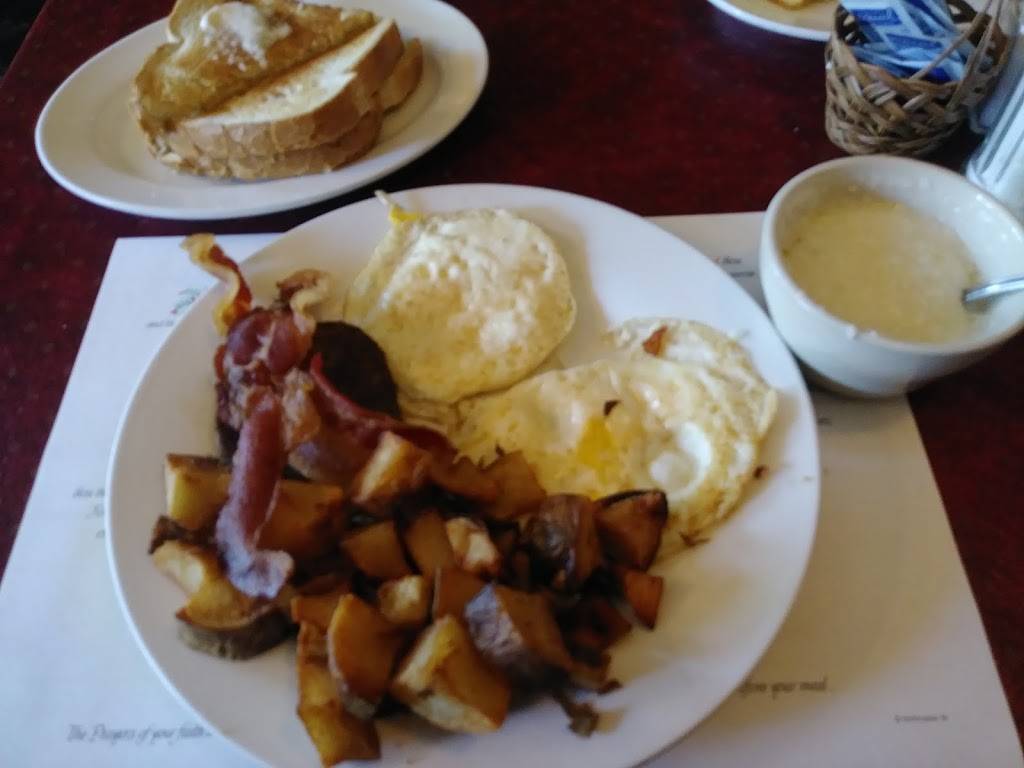 Johns | Family Restaurant | restaurant | 847 Berryville Pike, Charles Town, WV 25414, USA | 3047254348 OR +1 304-725-4348