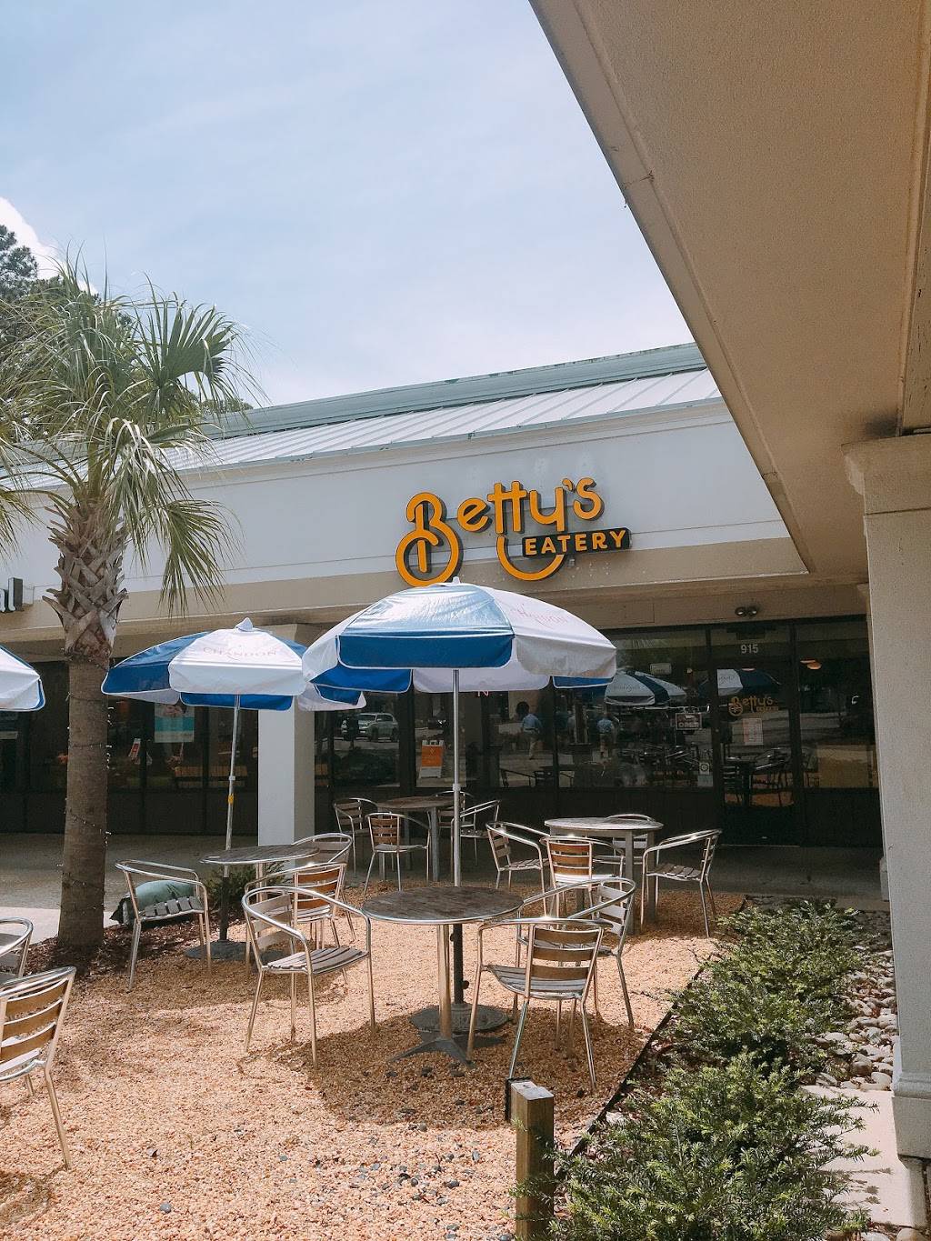 Bettys Eatery | restaurant | 915 Houston Northcutt Blvd, Mt Pleasant, SC 29464, USA | 8436549596 OR +1 843-654-9596