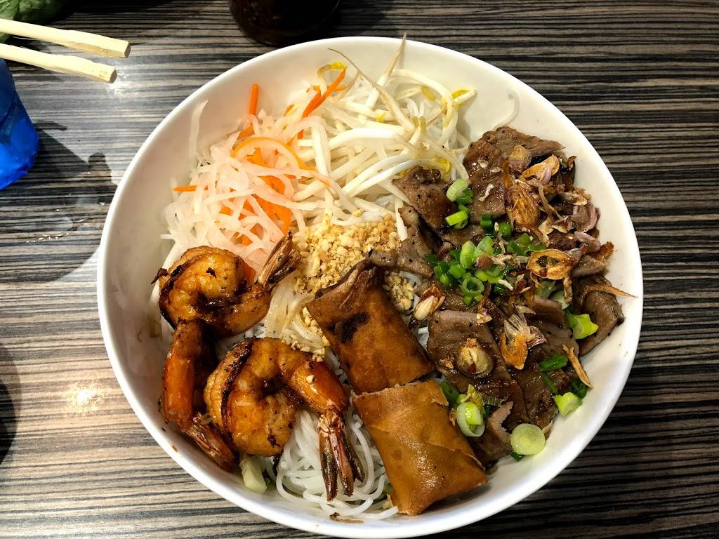 Pho Ga Cali | restaurant | 2540 Old Denton Rd #116, Carrollton, TX 75006, USA | 4698922075 OR +1 469-892-2075