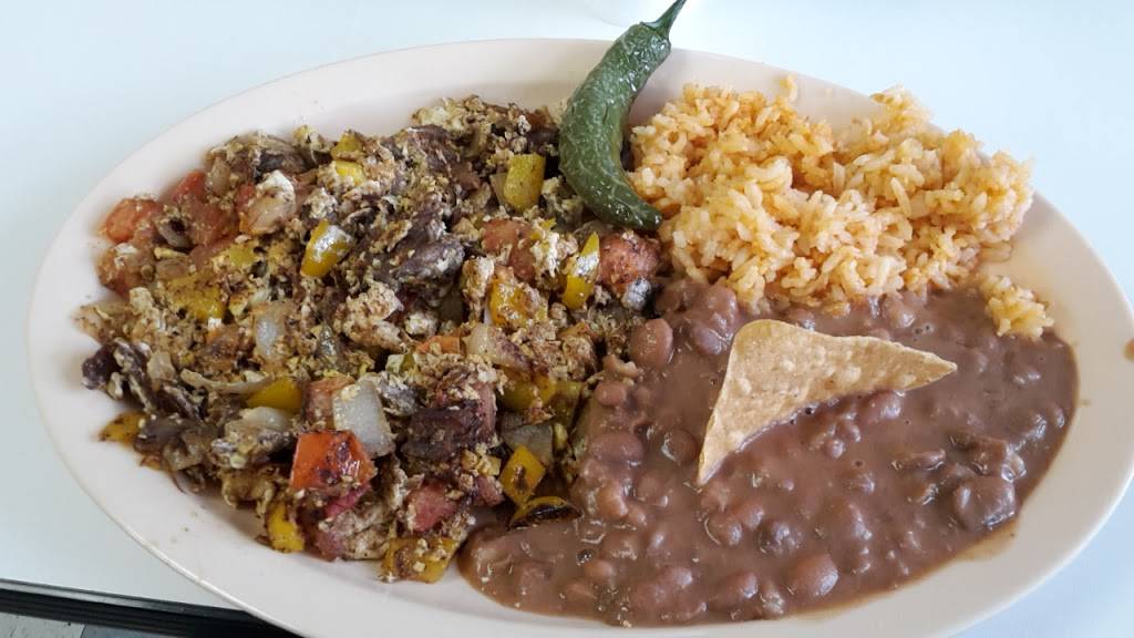 Tapia Mexican Food | restaurant | 201 East Beverly Boulevard G, Montebello, CA 90640, USA | 3237240945 OR +1 323-724-0945