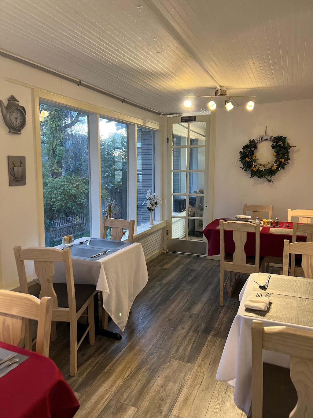 Memories | restaurant | 1223 N New York Ave, Alamogordo, NM 88310, USA | 5754370077 OR +1 575-437-0077