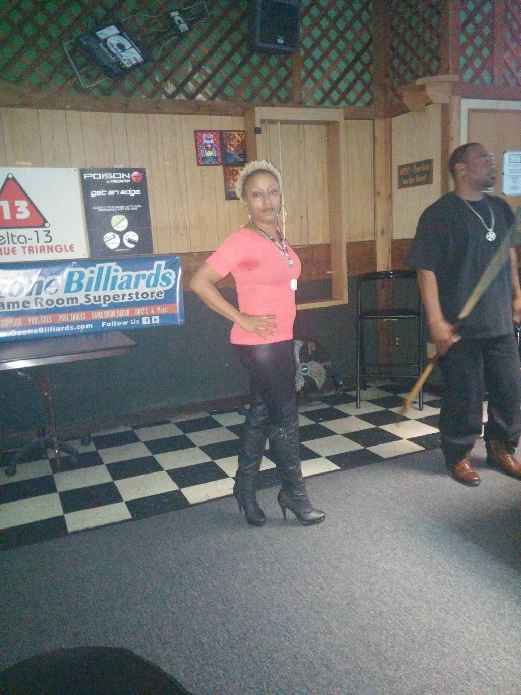 Bogies Billiards East | restaurant | 3040 Farm to Market 1960 E SUITE 101, Houston, TX 77073, USA | 2818694290 OR +1 281-869-4290