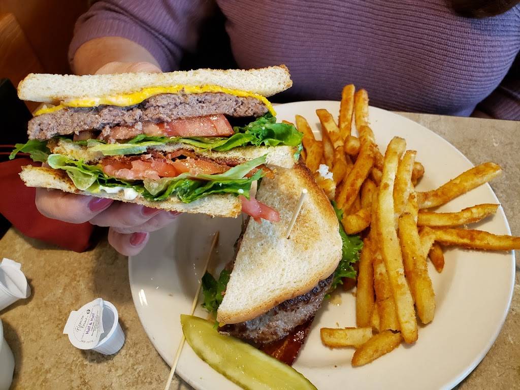 Chubbys Restaurant | restaurant | 7474 S Cockrell Hill Rd, Dallas, TX 75236, USA | 9722981270 OR +1 972-298-1270