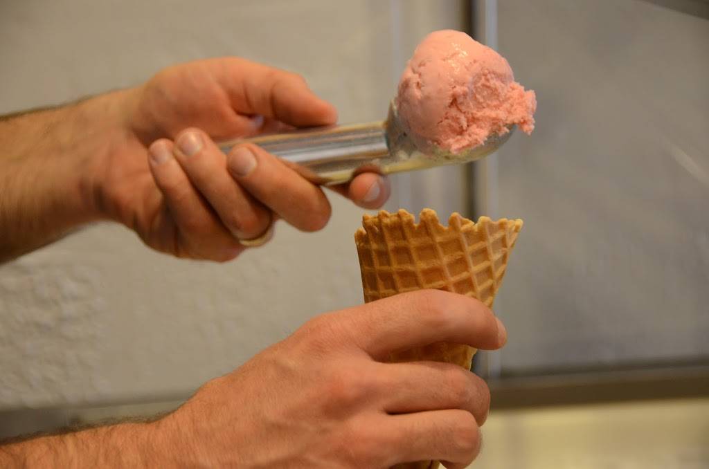 Heavenly Soups | restaurant | 608 Broadway St, Sheboygan Falls, WI 53085, USA | 9202342322 OR +1 920-234-2322