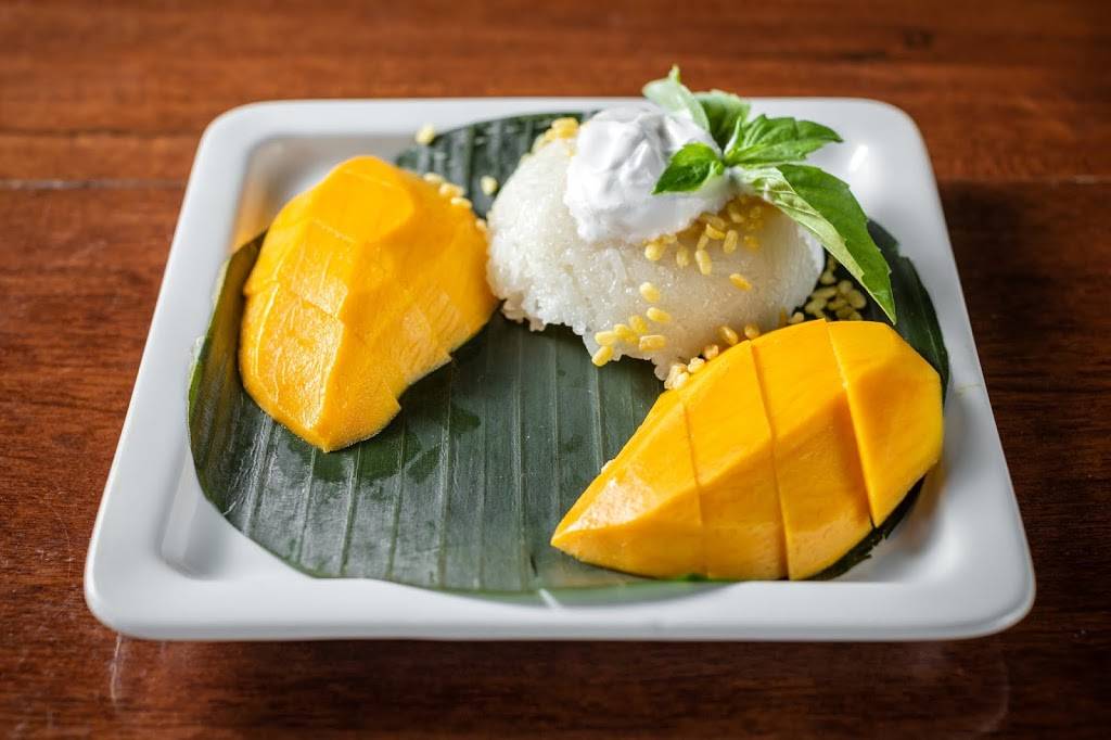 Green Leaf Thai Cuisine | restaurant | 4658 N Western Ave, Chicago, IL 60625, USA | 7739898517 OR +1 773-989-8517