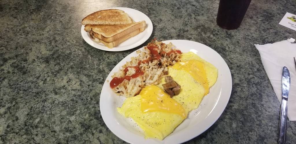 R-Place Eatery | restaurant | 35523 US-27, Haines City, FL 33844, USA | 8634211304 OR +1 863-421-1304