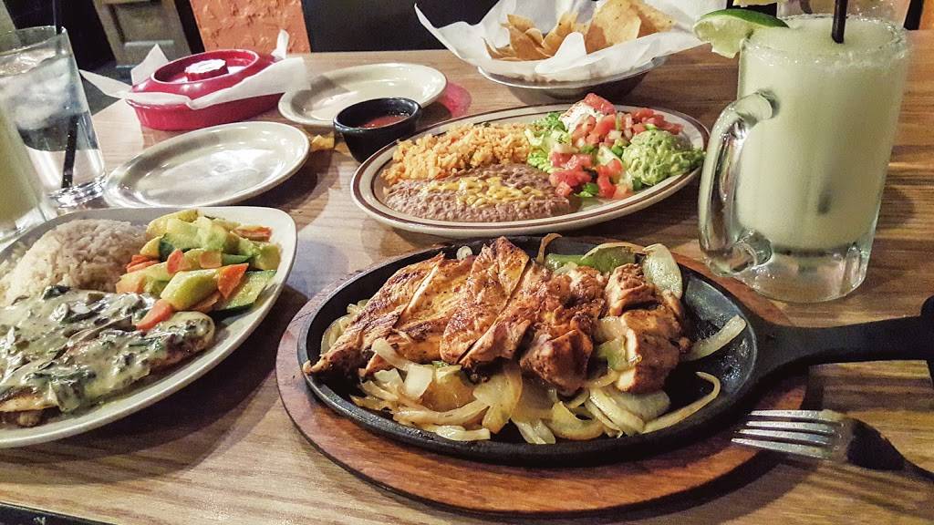 7 Salsas | restaurant | 8140 N MacArthur Blvd #100, Irving, TX 75063, USA | 9724020777 OR +1 972-402-0777