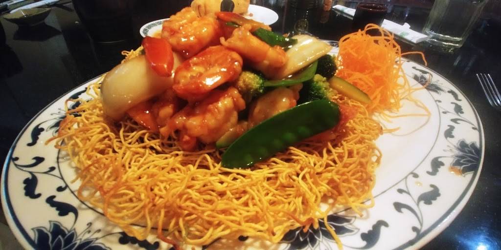 Koi Asian Cuisine | restaurant | 11 Elm St, Biddeford, ME 04005, USA | 2072821288 OR +1 207-282-1288