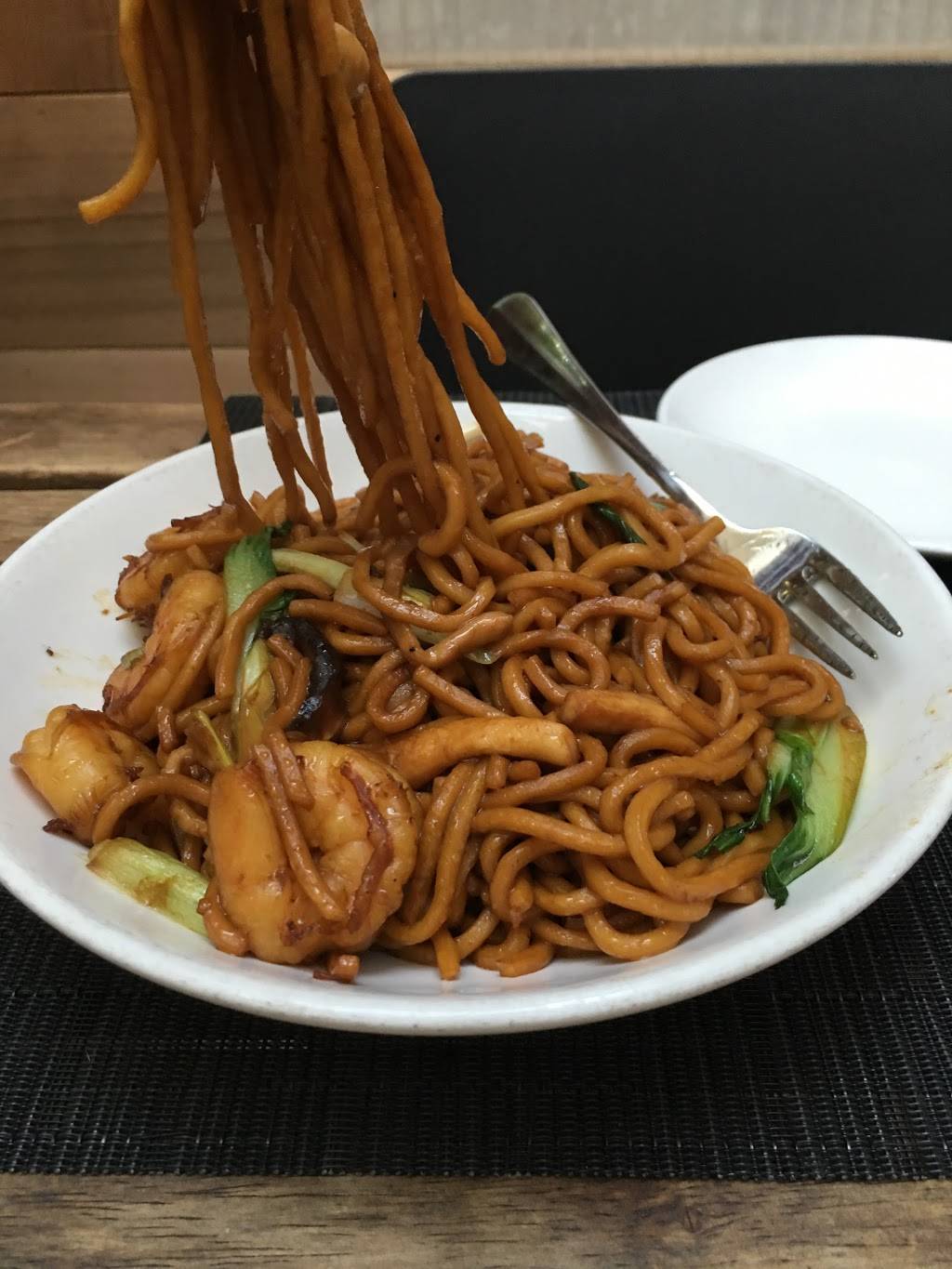 Chop-Shop | restaurant | 254 10th Ave, New York, NY 10001, USA | 2128200333 OR +1 212-820-0333