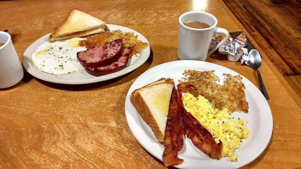 West Station Road House | restaurant | 128 N Main St, West, TX 76691, USA | 2548267600 OR +1 254-826-7600