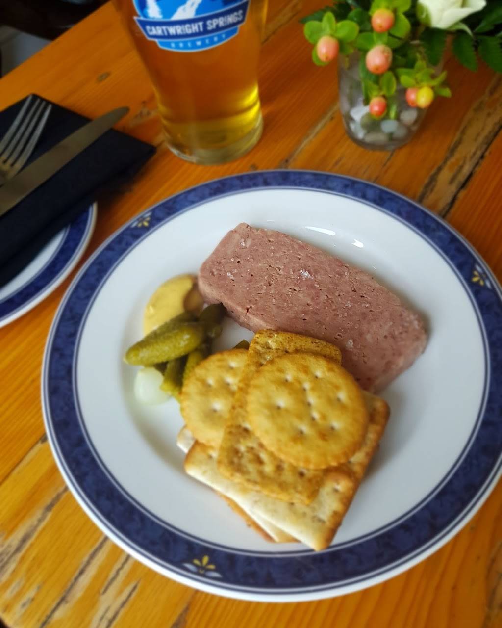 Almonte Riverside Inn & Almonte Lobby Bar | restaurant | 81 Queen St, Almonte, ON K0A 1A0, Canada | 6134612745 OR +1 613-461-2745