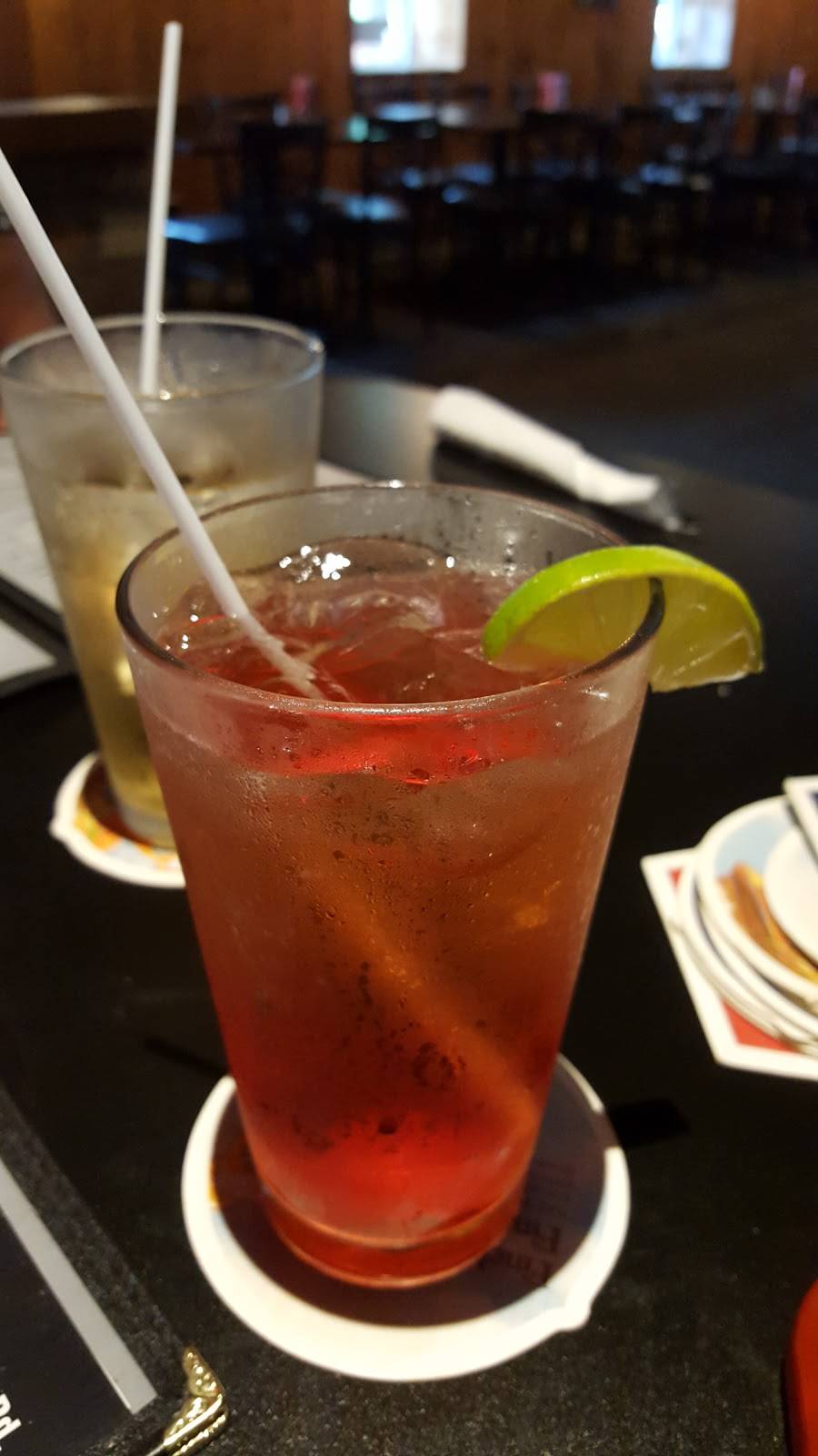 Jakes Roadhouse & Blues Joint | restaurant | 2300 Huron Church Rd, Windsor, ON N9E 3S6, Canada | 5199691415 OR +1 519-969-1415