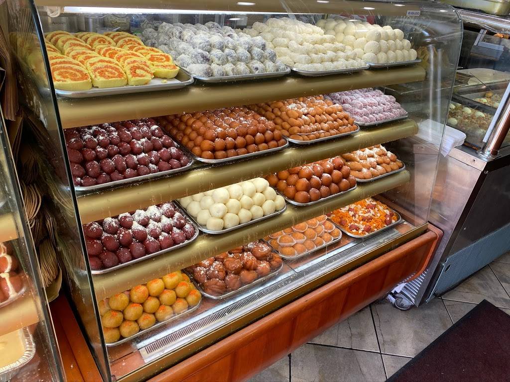 Premium Sweets & Restaurant (প্রিমিয়াম সুইটস এন্ড রেস্টুরেন্ট) | restaurant | 16803 Hillside Avenue, Queens, NY 11432, United States | 7182806605 OR +1 718-280-6605