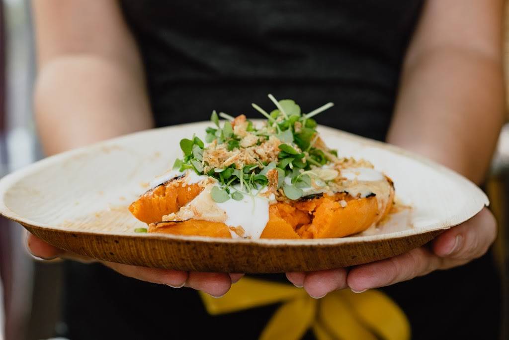 Farmhouse Corner Market | restaurant | 1025 Farmhouse Ln, San Luis Obispo, CA 93401, USA | 8054657900 OR +1 805-465-7900