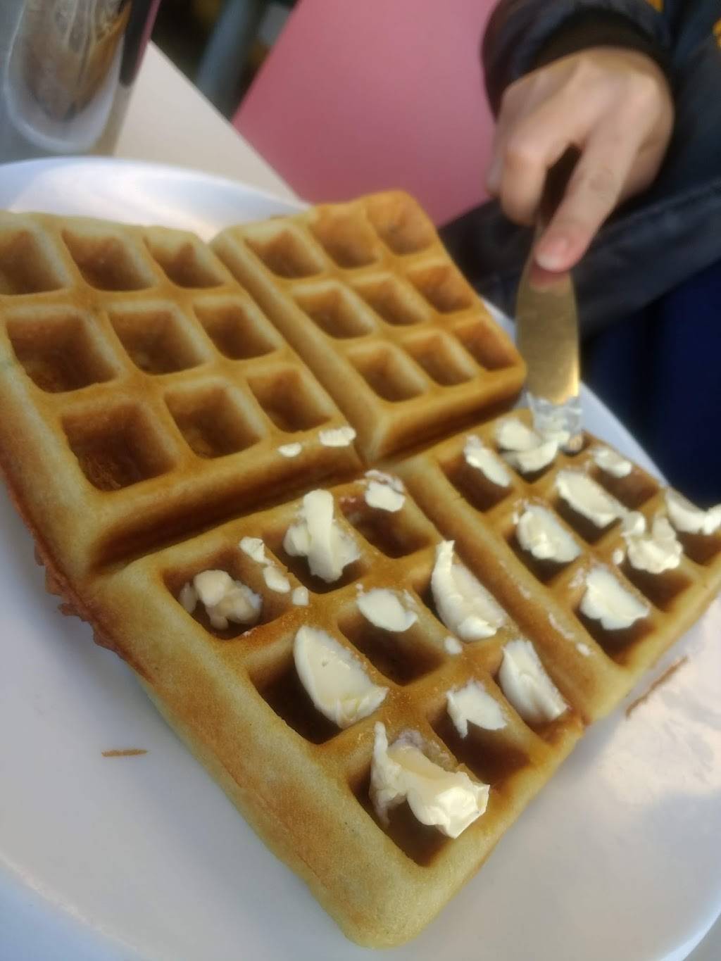 Anns Restaurant | restaurant | 1604 S Hawkins Ave, Akron, OH 44320, USA | 3308369000 OR +1 330-836-9000