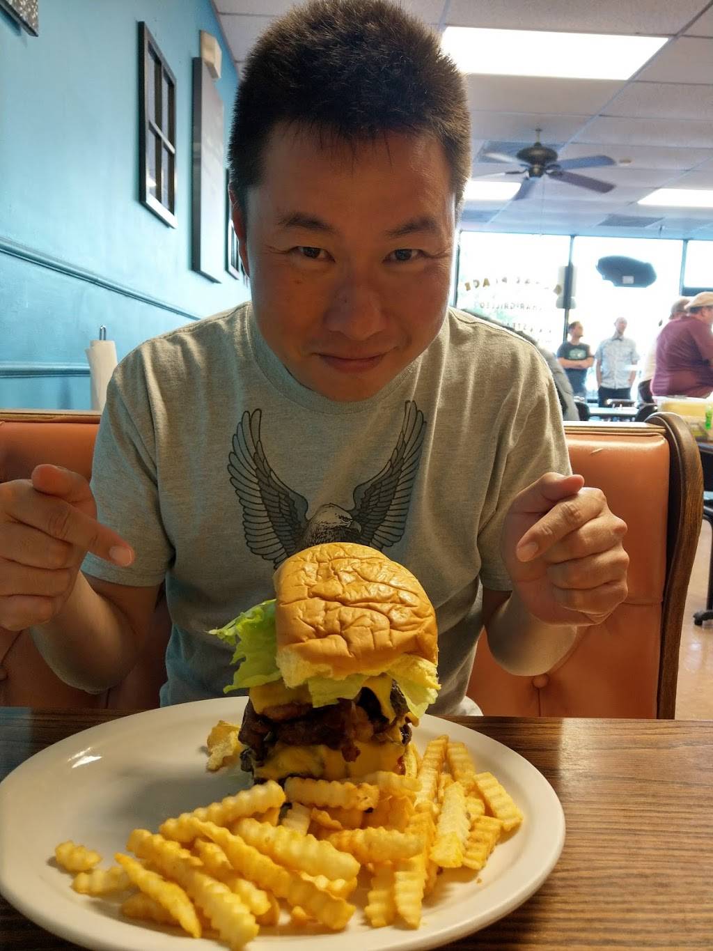 Gregs Place Wings | restaurant | 2736 S Chickasaw Trail, Orlando, FL 32829, USA | 4072777789 OR +1 407-277-7789