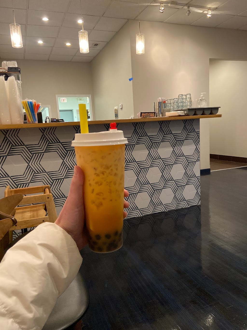 Gin Sen | restaurant | 2062 N Damen Ave, Chicago, IL 60647, USA | 7736611050 OR +1 773-661-1050