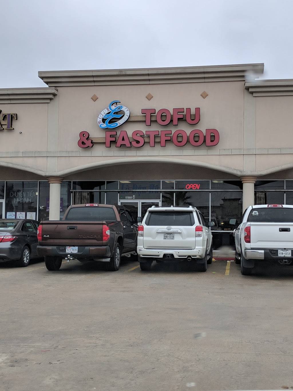 L T Tofu & Fastfood | restaurant | 13433 TX-249 #4, Houston, TX 77086, USA | 2814451775 OR +1 281-445-1775