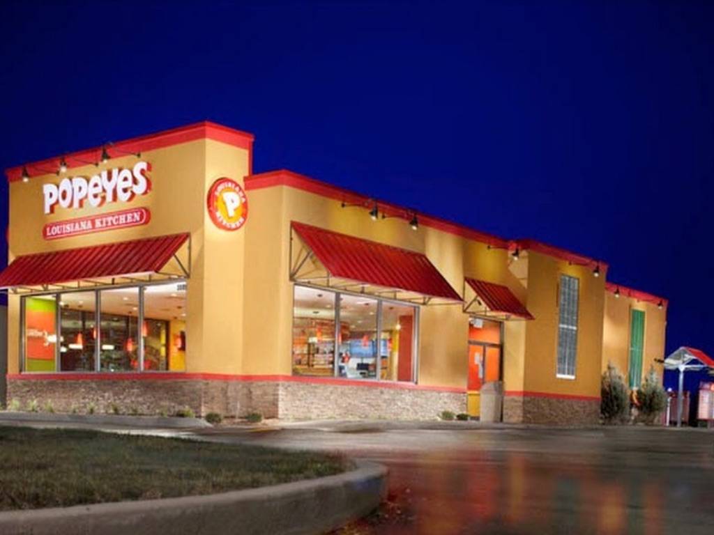 Popeyes Louisiana Kitchen | restaurant | 831 Main Ave, Passaic, NJ 07055, USA | 8622387779 OR +1 862-238-7779