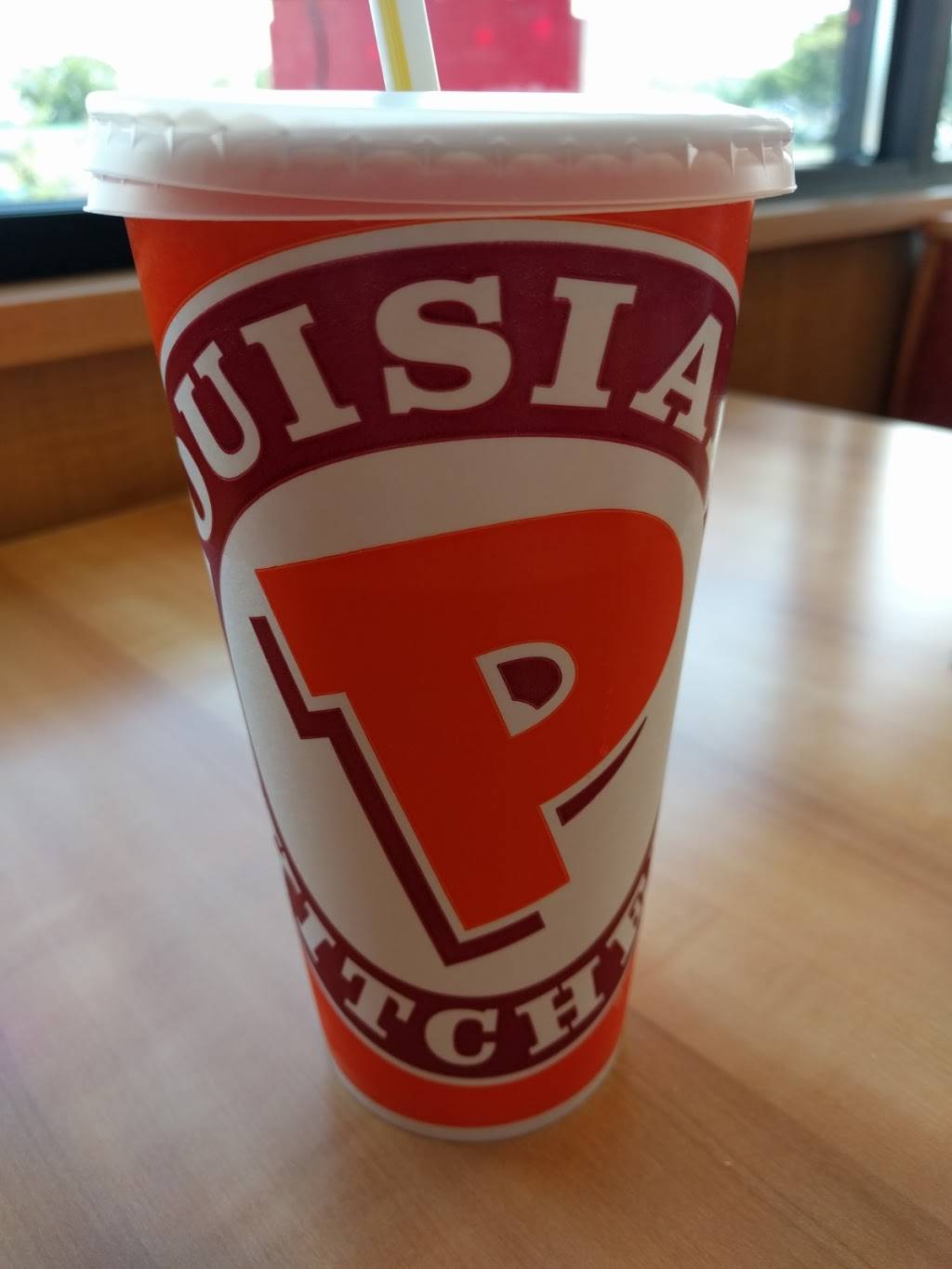 Popeyes Louisiana Kitchen | restaurant | 74 Newton Rd, Danbury, CT 06810, USA | 2036287559 OR +1 203-628-7559