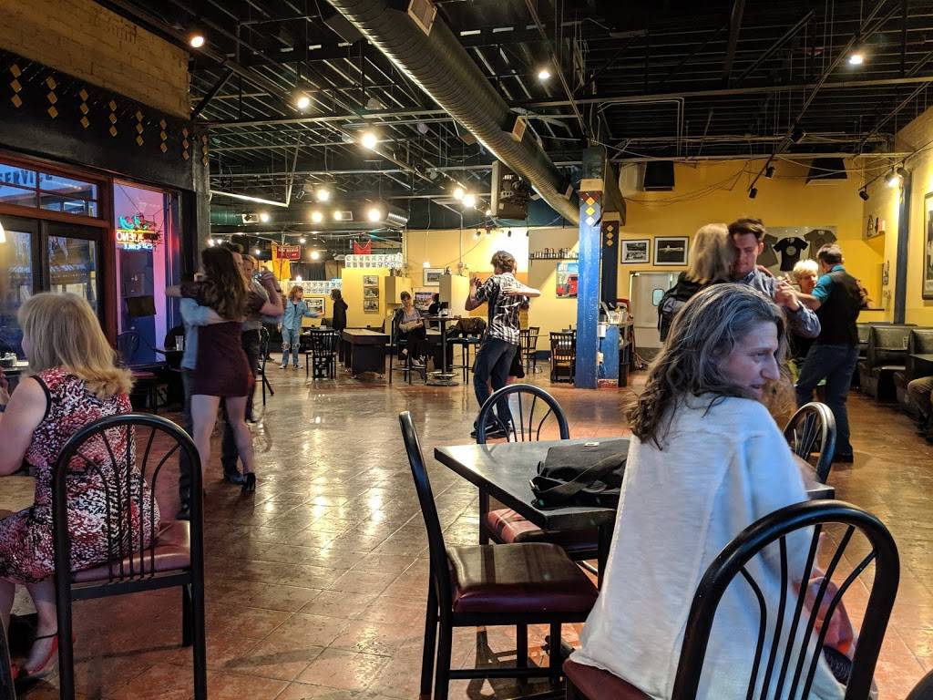 Kellys Brew Pub | restaurant | 3222 Central Ave SE, Albuquerque, NM 87106, USA | 5052622739 OR +1 505-262-2739