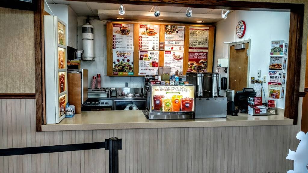 Wendys | restaurant | 8010 Sudley Rd, Manassas, VA 20109, USA | 7033692288 OR +1 703-369-2288