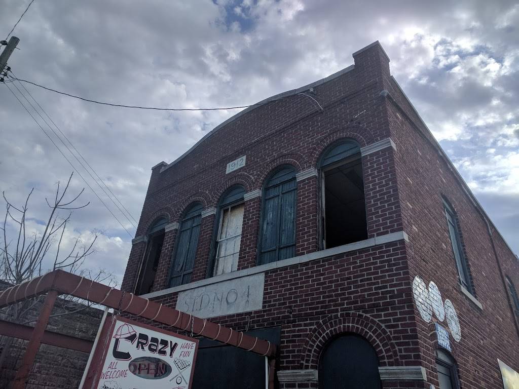 Crazy Hat | restaurant | 1611 N Campbell Ave, Springfield, MO 65803, USA | 4177738292 OR +1 417-773-8292