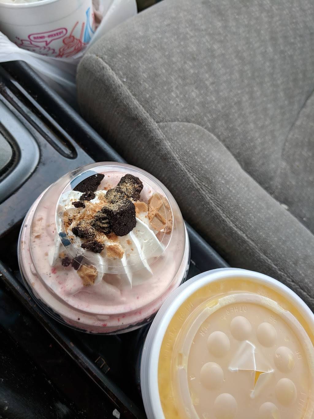 Sonic Drive-In | restaurant | 630 Washington St, Stoughton, MA 02072, USA | 7814368887 OR +1 781-436-8887