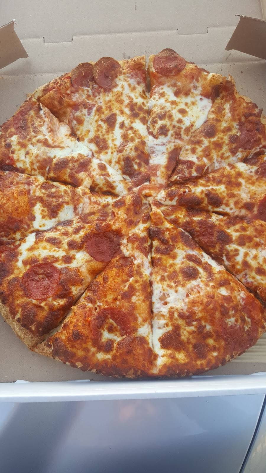 Sopranos Pizza | restaurant | 500 Oxford St W, London, ON N6H 1T5, Canada | 5194740241 OR +1 519-474-0241