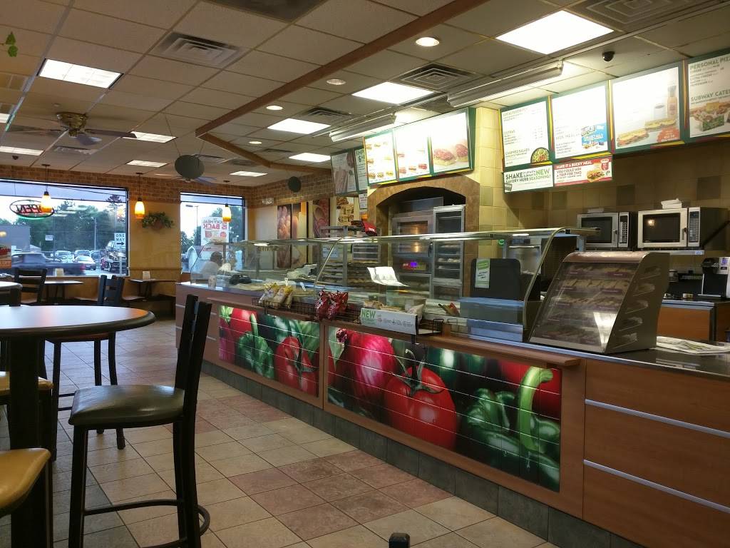 Subway | restaurant | 801 W Wisconsin St, Sparta, WI 54656, USA | 6082691177 OR +1 608-269-1177