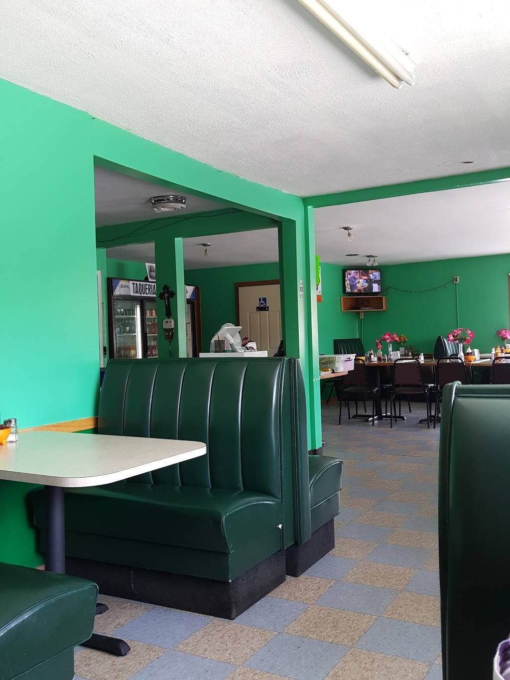Comida Mexicana Antarctica | restaurant | 6621 Railroad Ave, Omaha, NE 68107, USA | 4025027202 OR +1 402-502-7202