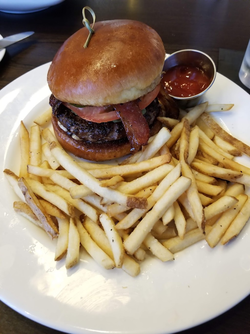 Drapers Steak & Seafood | restaurant | 3936 Old Lee Hwy, Fairfax, VA 22030, USA | 5714075437 OR +1 571-407-5437