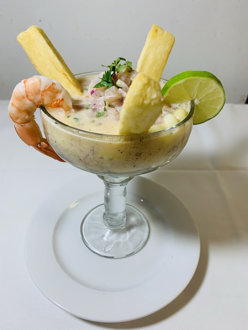 El Rincon Peruano Restaurant & Bar Bridgeport | restaurant | 980 Railroad Ave, Bridgeport, CT 06605, USA | 2032123886 OR +1 203-212-3886