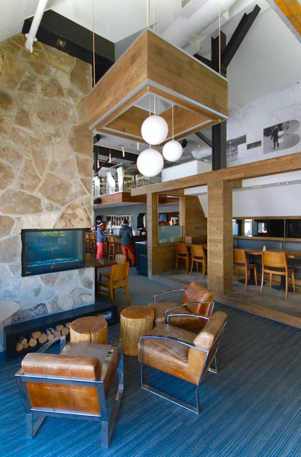 T-Bar 70 | restaurant | 350 Avenue St Denis, Saint-Sauveur, QC J0R 1R3, Canada | 4502274671 OR +1 450-227-4671