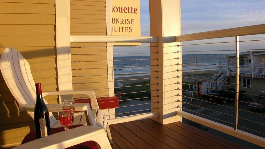 Alouette Beach Resort | restaurant | 91 E Grand Ave, Old Orchard Beach, ME 04064, USA | 2079344151 OR +1 207-934-4151