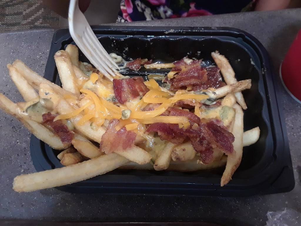 Wendys | restaurant | 17375 Main St, Hesperia, CA 92345, USA | 7609481628 OR +1 760-948-1628