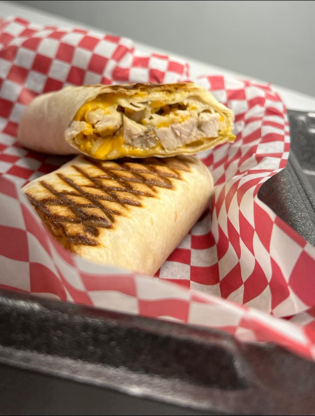 Freedom Diner | restaurant | 214 E McIntyre St, Mullins, SC 29574, USA | 8435610016 OR +1 843-561-0016