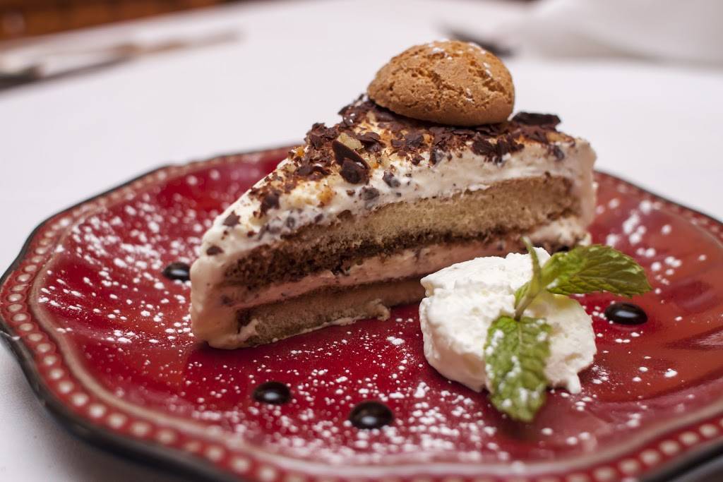 Mamma Luisa Ristorante Italiano | restaurant | 673 Thames St, Newport, RI 02840, USA | 4018485257 OR +1 401-848-5257