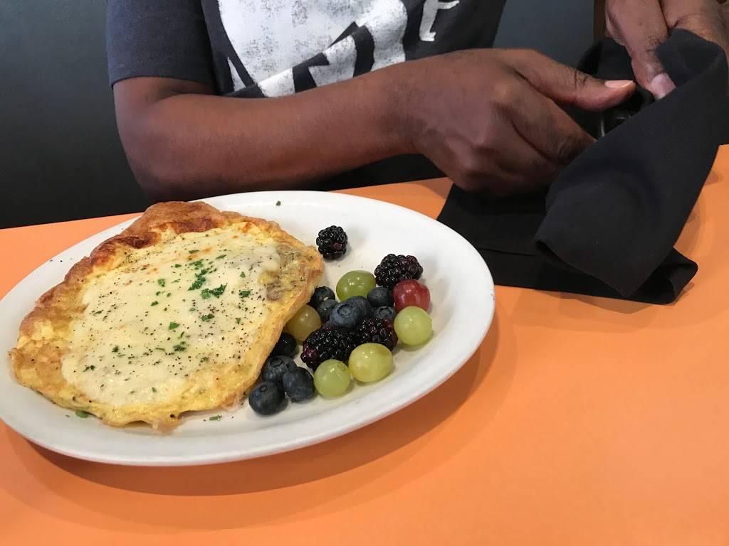 The Foxy Brown | restaurant | 723 E Broward Blvd, Fort Lauderdale, FL 33301, USA | 7542004236 OR +1 754-200-4236